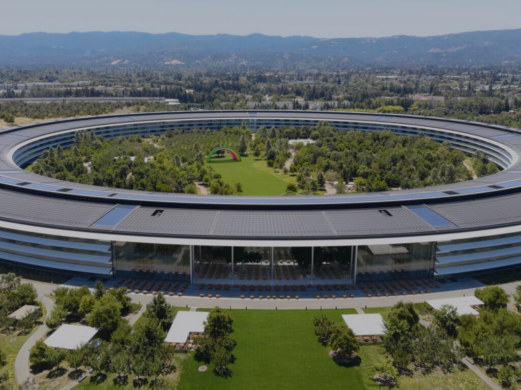 Hay una razón por la que Apple exigió acceso total al código de la IA de Google. El plan siempre fue "vaciar" el modelo para meterlo a la fuerza en un chip del iPhone