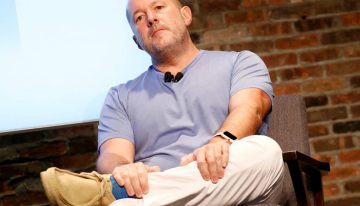 Jony Ive está saqueando la plantilla de Apple desde OpenAI. Acaban de desvelar el dineral que cuesta frenar esta sangría