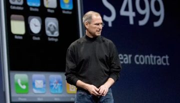 El secreto detrás de las keynotes de Steve Jobs: un hombre que le acompañó durante 20 años