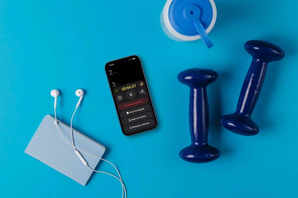 Escapar de las pantallas en el deporte es importante... O no. Así aprovecho iOS 26 y un Apple Watch durante el ejercicio