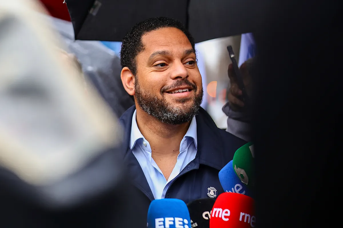 Garriga anuncia la apertura de un expediente a García-Gallardo y defiende la contabilidad de Vox