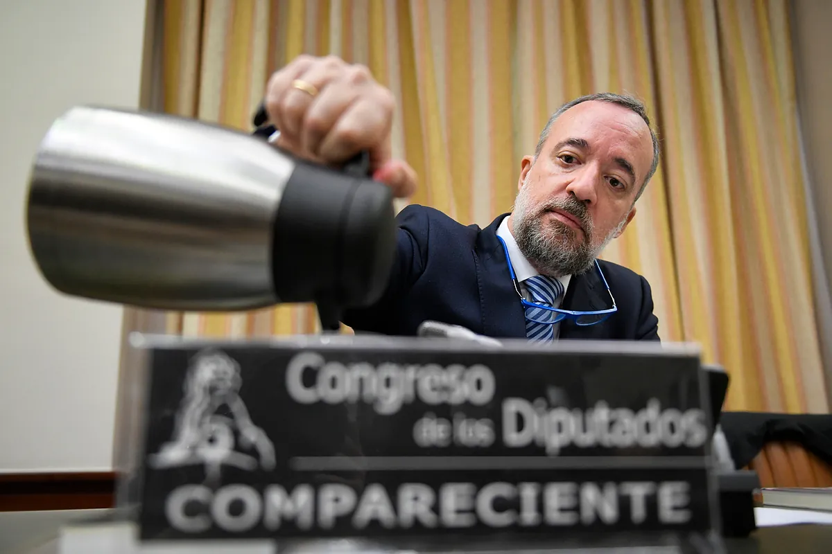 El PSOE pide prisión provisional para el ex 'número dos' de Interior con Rajoy por riesgo de fuga ante el juicio Kitchen