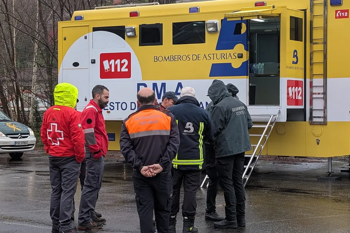 Buscan a una mujer de 56 años que se cayó a un río este viernes en San Martín del Rey Aurelio (Asturias)