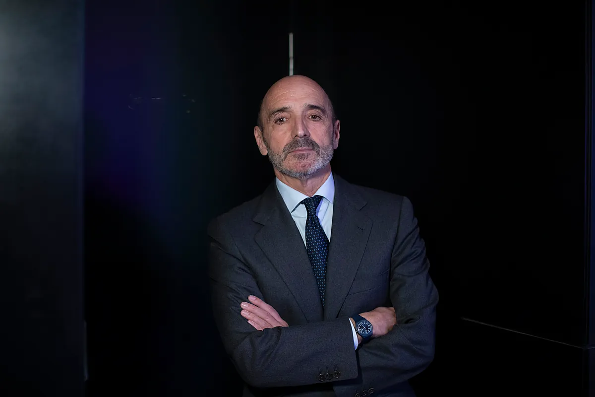 El amigo de Zapatero en Plus Ultra anuncia que no comparecerá en el Senado por una «depresión»