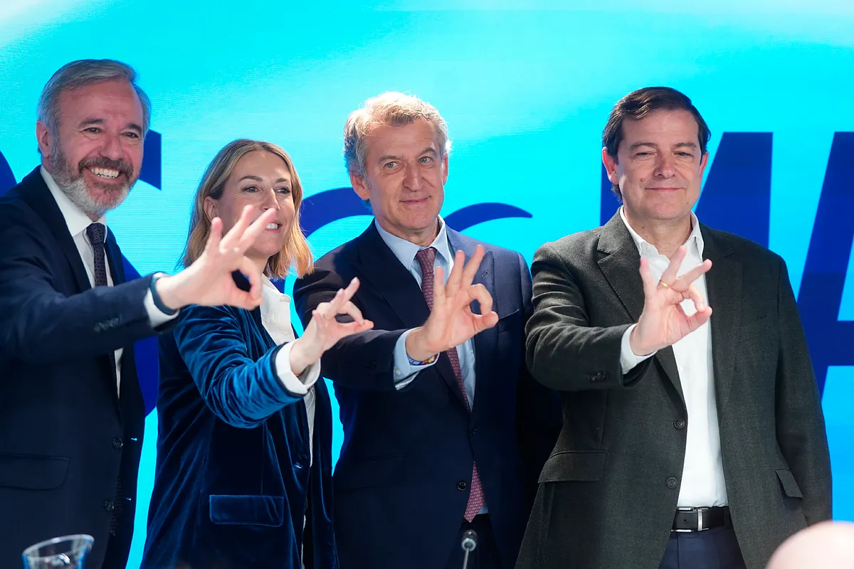 Los barones del PP rechazan «nacionalizar» las negociaciones con Vox: «Lideramos nosotros»