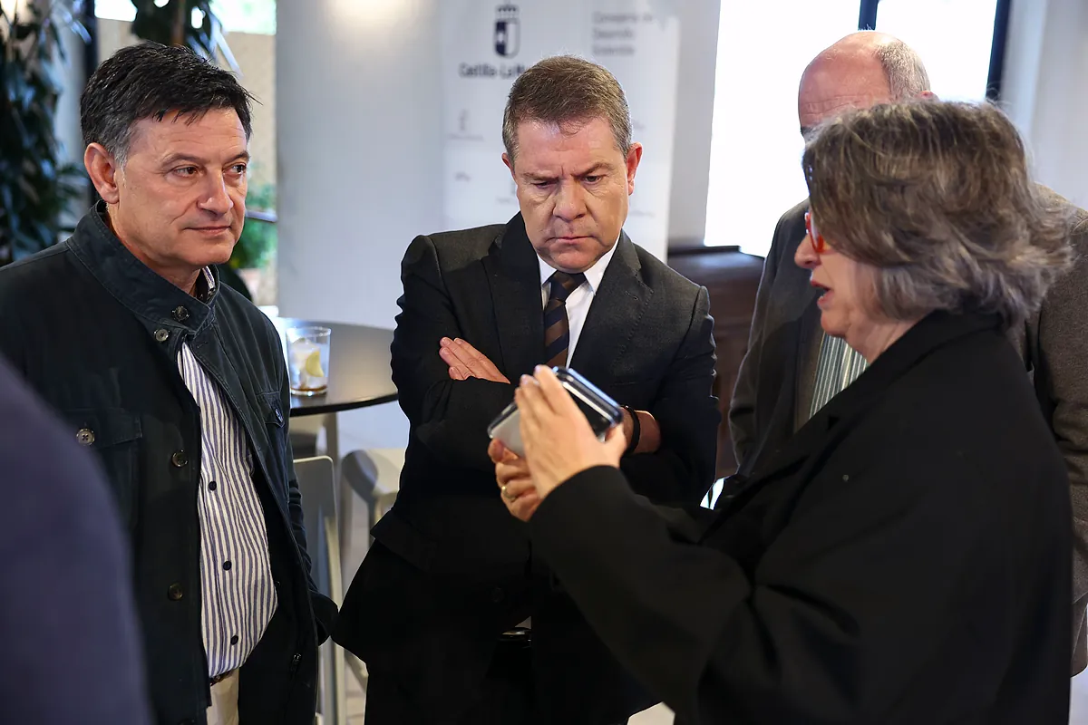 Page advierte de que «cuanto menos pese la política nacional» en las elecciones de Andalucía «mejor le irá al PSOE»