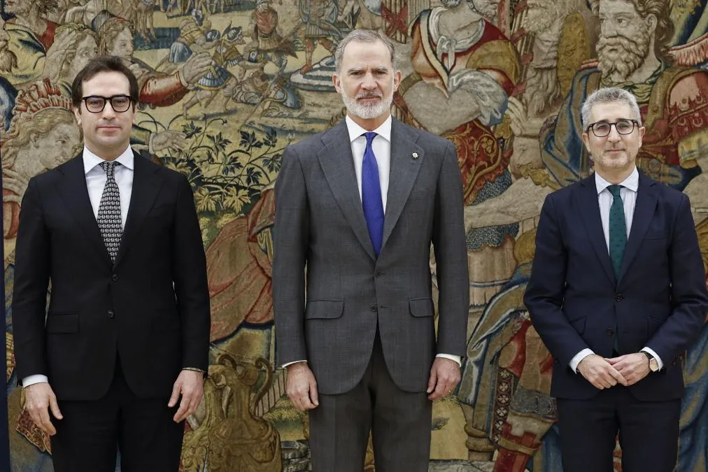 Carlos Cuerpo y Arcadi España prometen sus cargos de vicepresidente y ministro ante el Rey