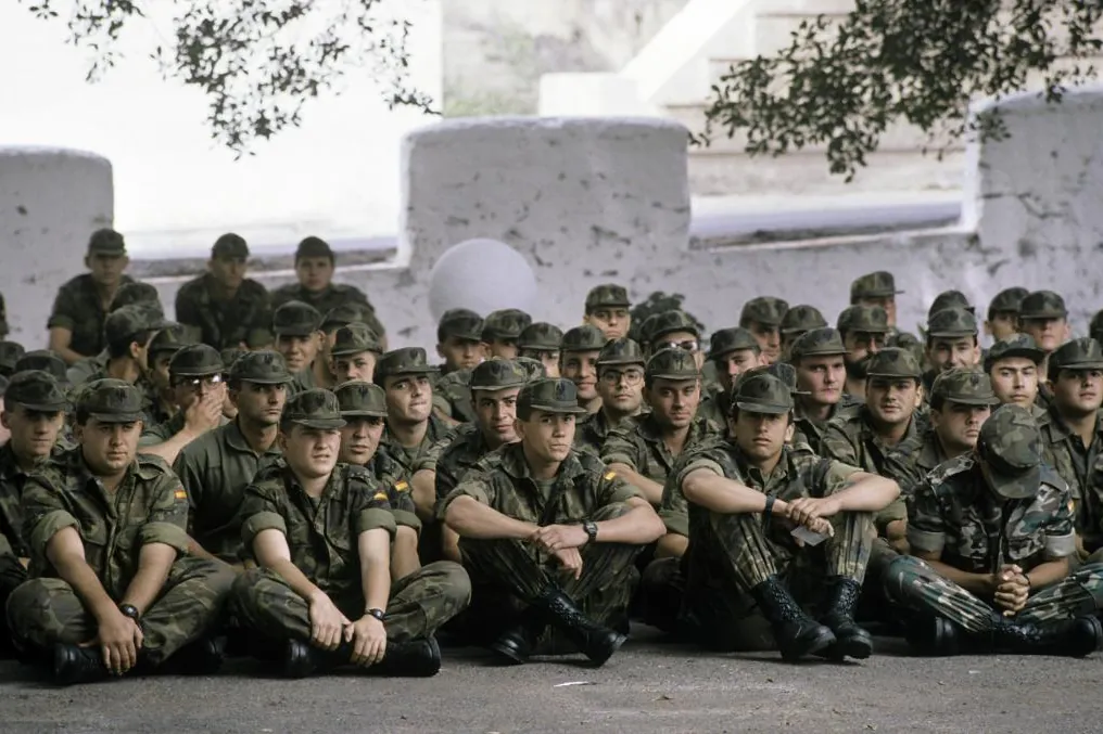 Sumar propone en el Congreso que una comisión de expertos investigue las muertes en la mili