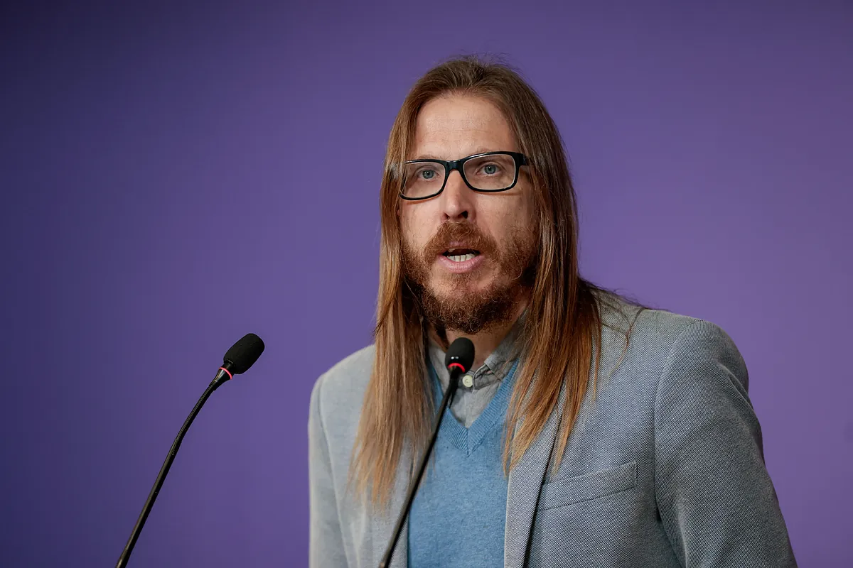 «No queremos un espectáculo»: IU enfría el intento de Podemos de subirse a la lista que despreció durante 18 meses