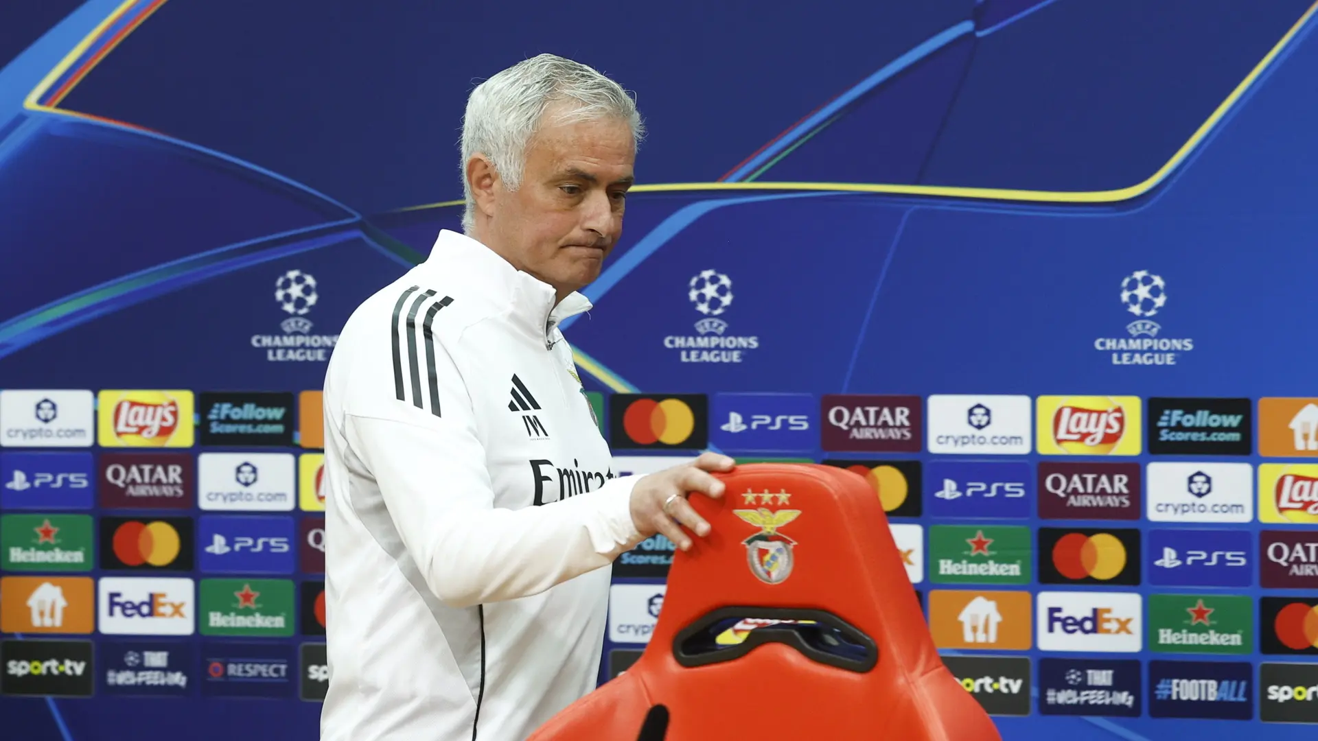 Mourinho, sobre Prestianni tras los presuntos insultos racistas a Vinícius: «Si es culpable, no volveré a mirarlo de la misma manera»