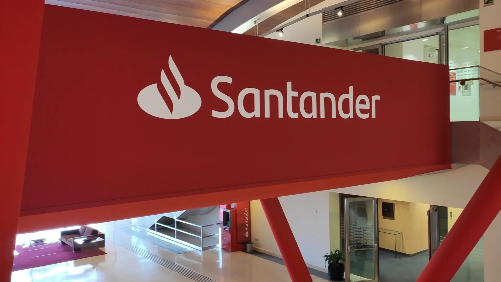 El Santander avisa de que el euro digital puede «influir en la capacidad de concesión de crédito»
