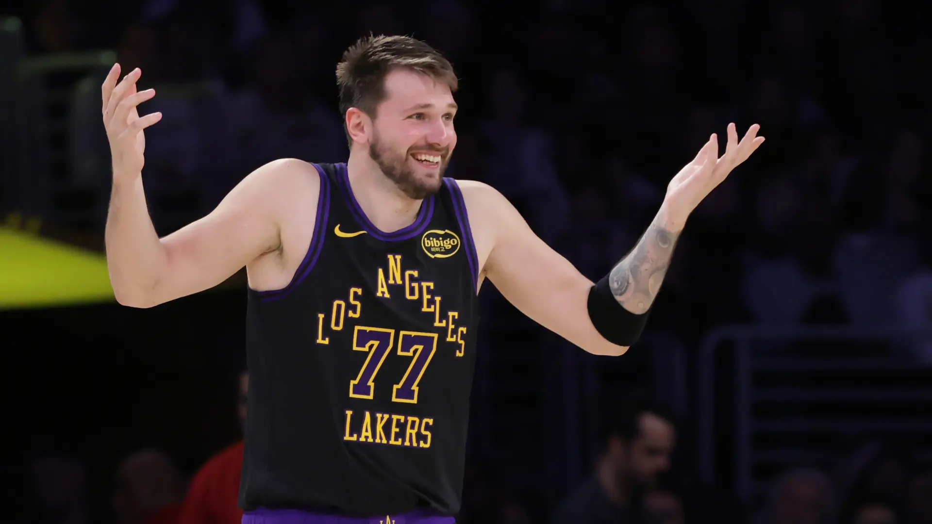 Doncic se refugia en el baloncesto en mitad de su lucha por la custodia de sus hijas: séptimo triple doble del año con los Lakers