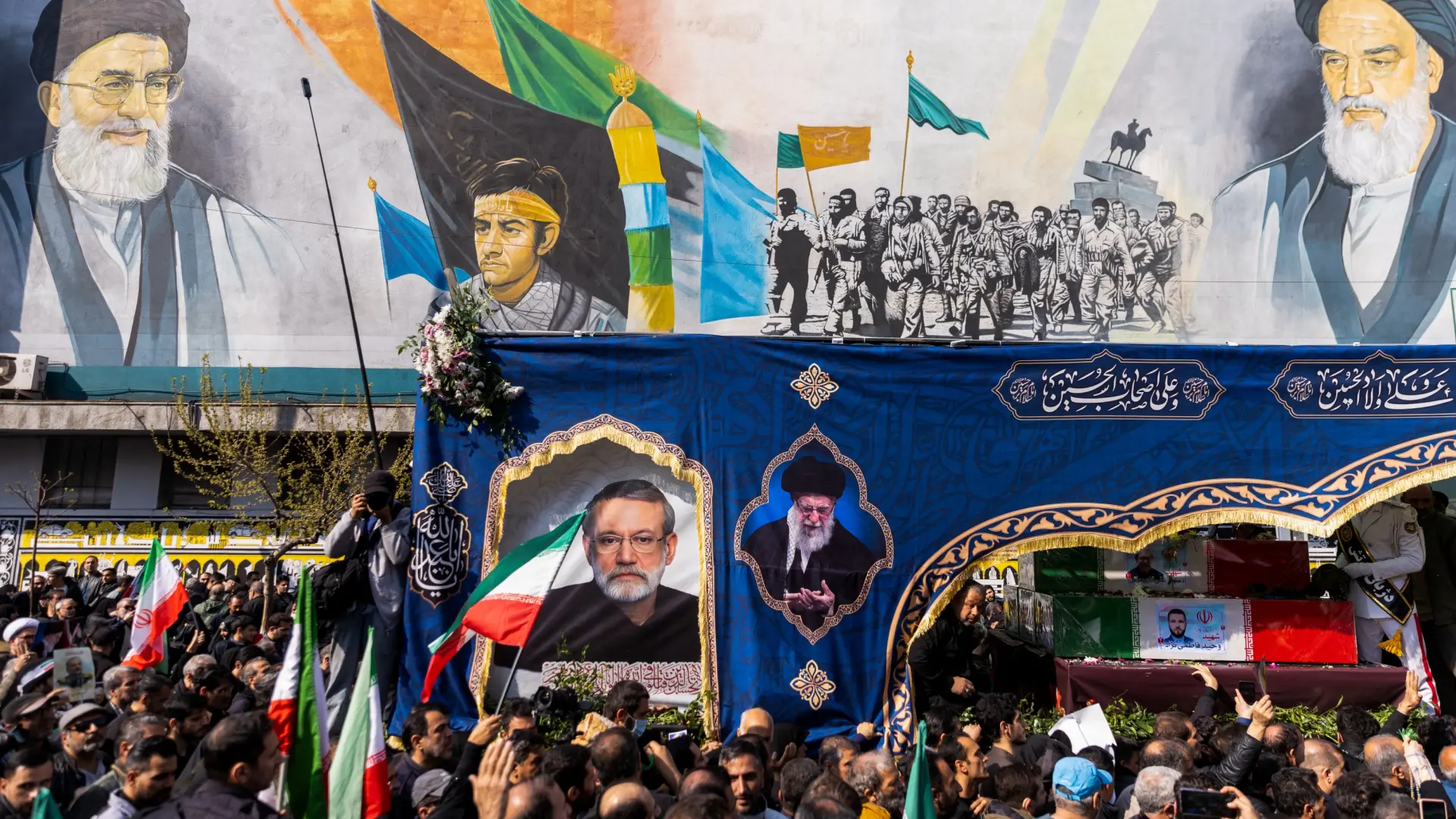 Israel replica en Irán la eliminación gradual de su cúpula como hizo con Hamás y Hezbolá para allanar una revuelta contra el régimen