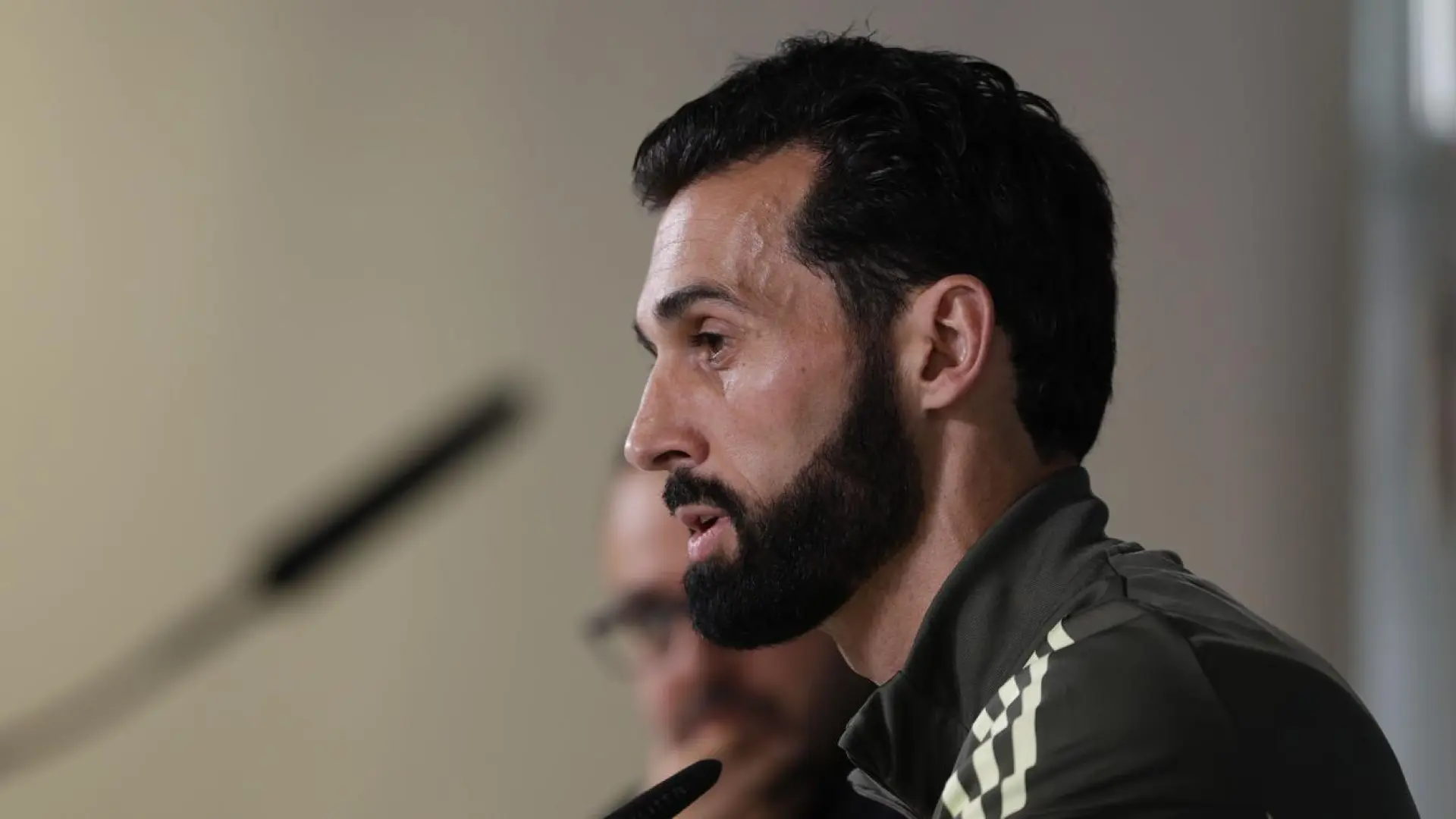 Álvaro Arbeloa: «No puedo pretender que Mbappé y Bellingham no vayan a la selección, son jugadores importantísimos»