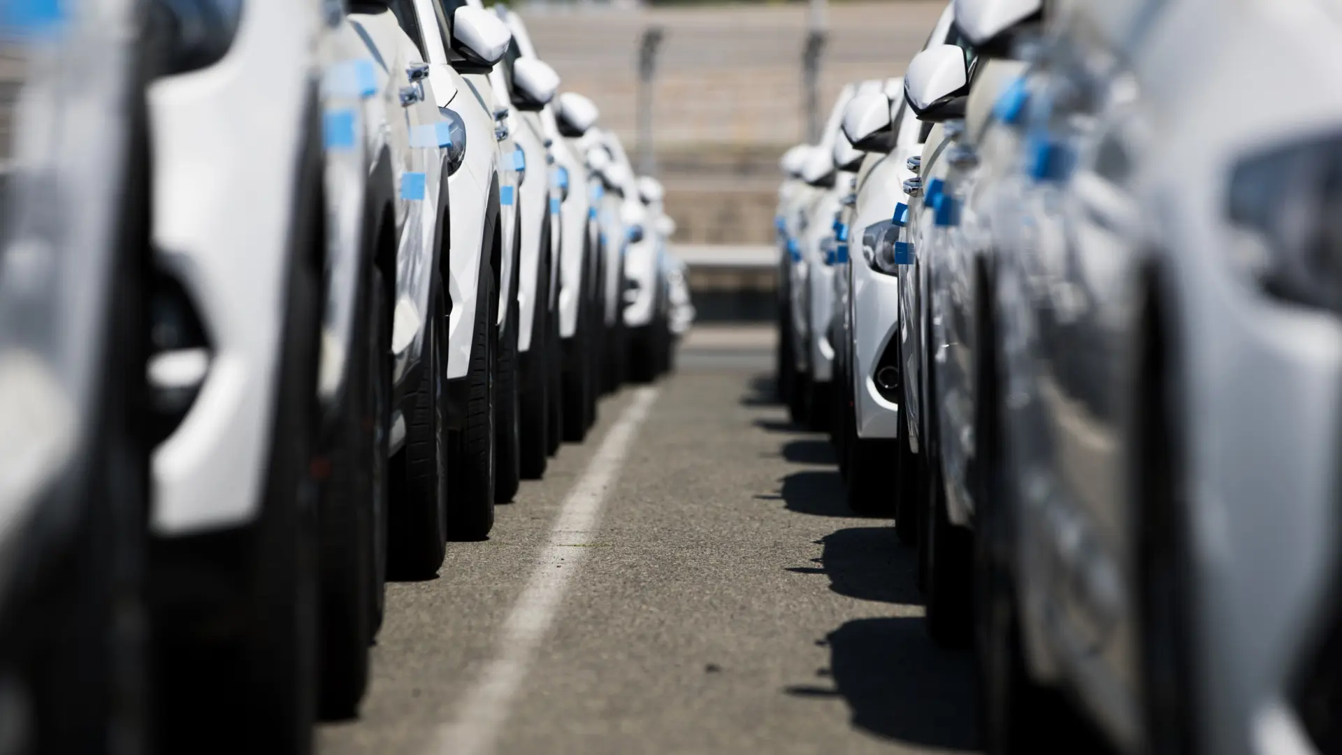 Los fabricantes chinos se imponen a los europeos al inicio de 2026 en plena caída de las ventas