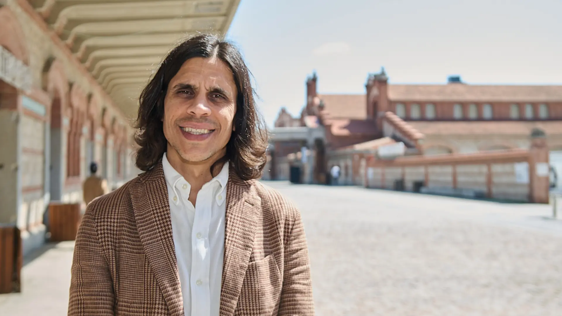 Eduardo Ordax, experto de IA en Amazon Web Services: «La inteligencia artificial no va a reemplazar trabajos, va a transformarlos»