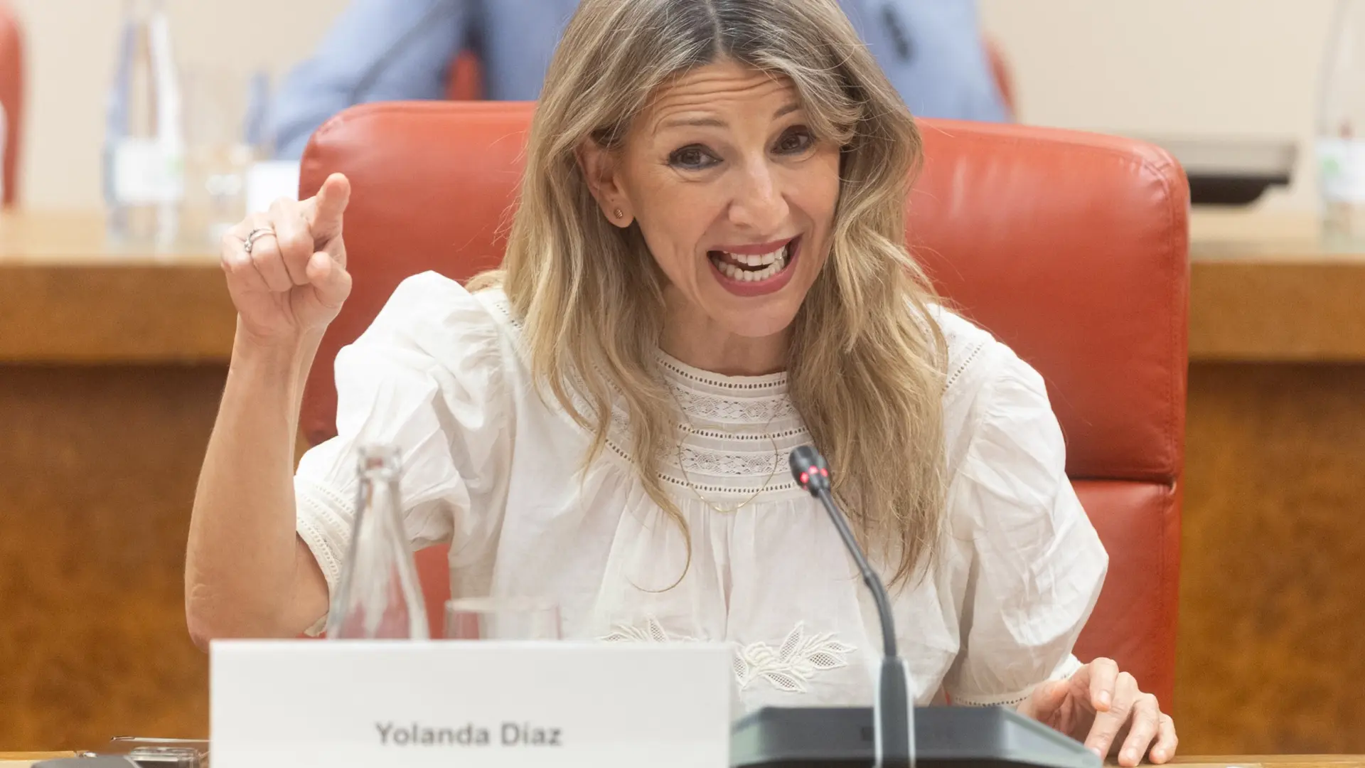 Trabajo seguirá adelante con el registro horario y culpa a Cuerpo del revés en el Consejo de Estado