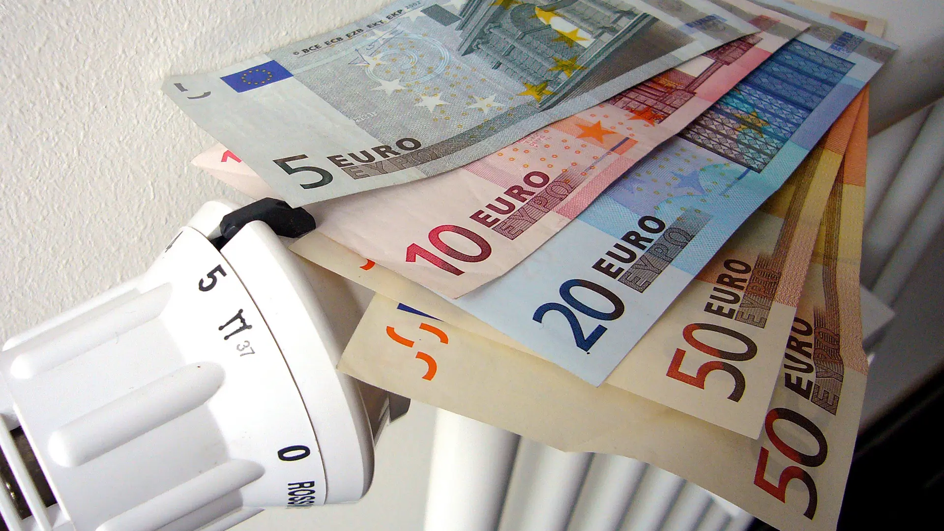 España ahorraría 60.000 millones de euros si dejase de usar la calefacción con combustibles fósiles