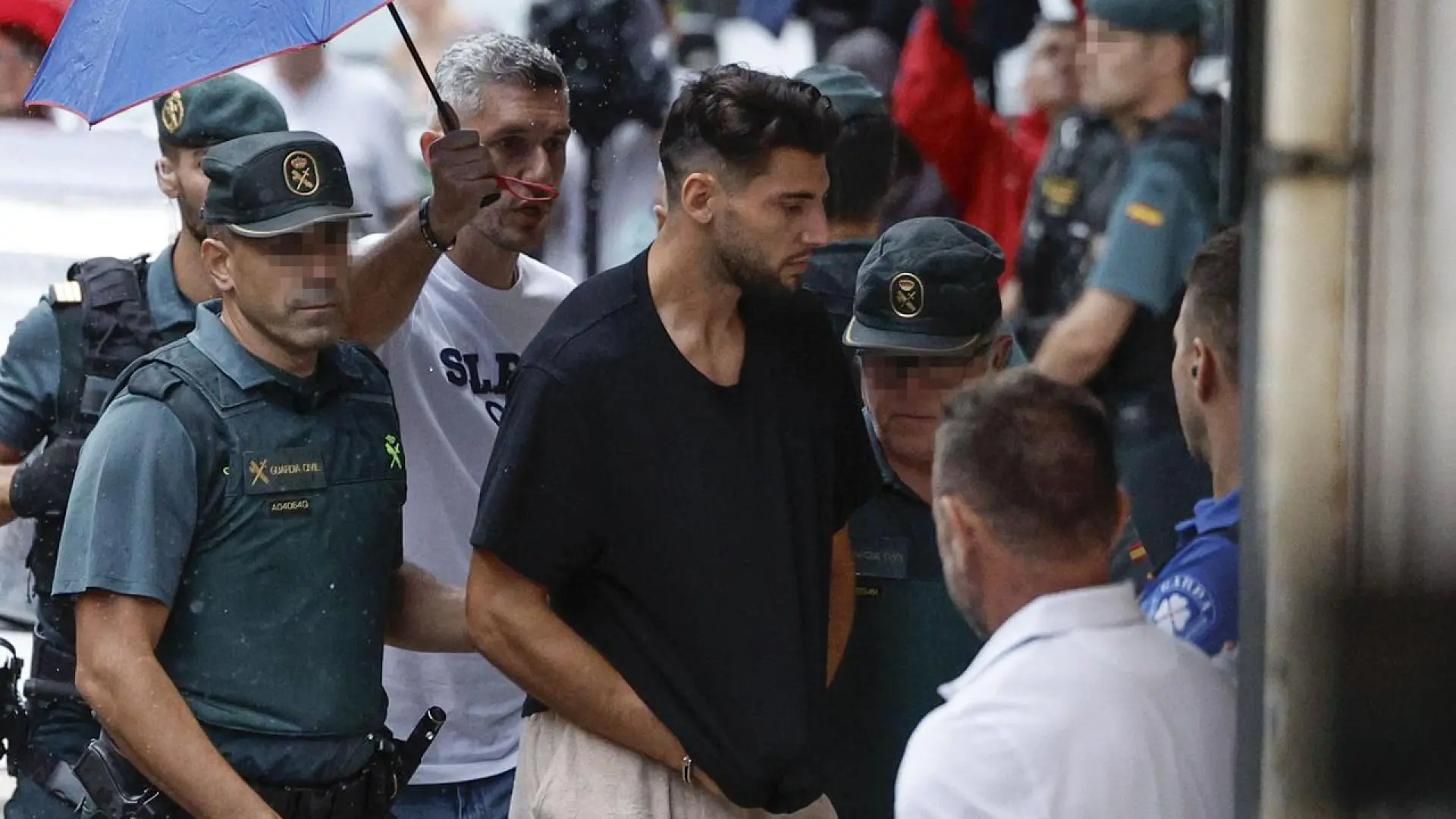 Rafa Mir reacciona a la petición de diez años y medio de prisión por agresión sexual: «Tengo muchas ganas de ir a juicio»