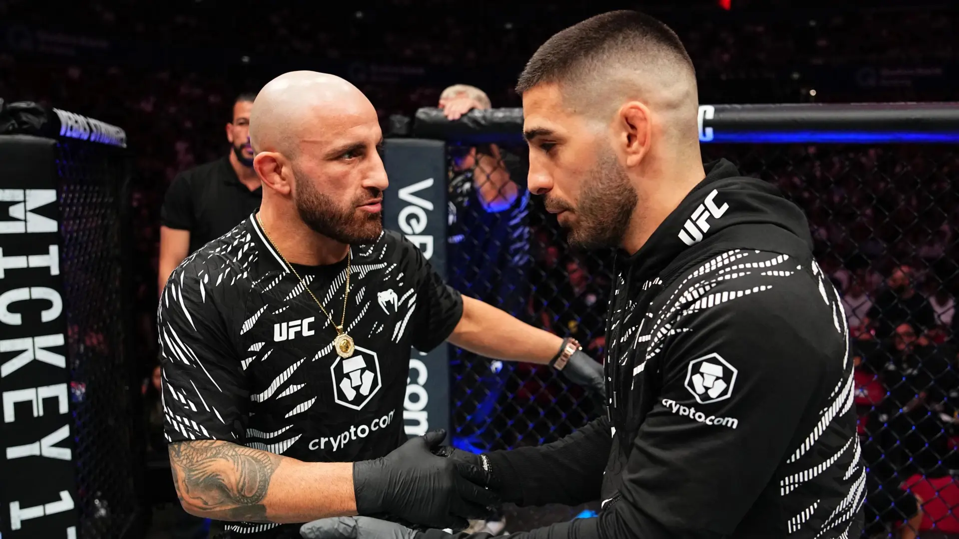 La guerra de Irán trastoca los planes de Topuria de entrenar con Volkanovski: «Debería estar en España»