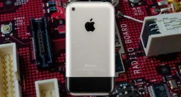 Un inédito prototipo del primer iPhone demuestra cómo tuvo que ingeniárselas Apple para mantenerlo en secreto