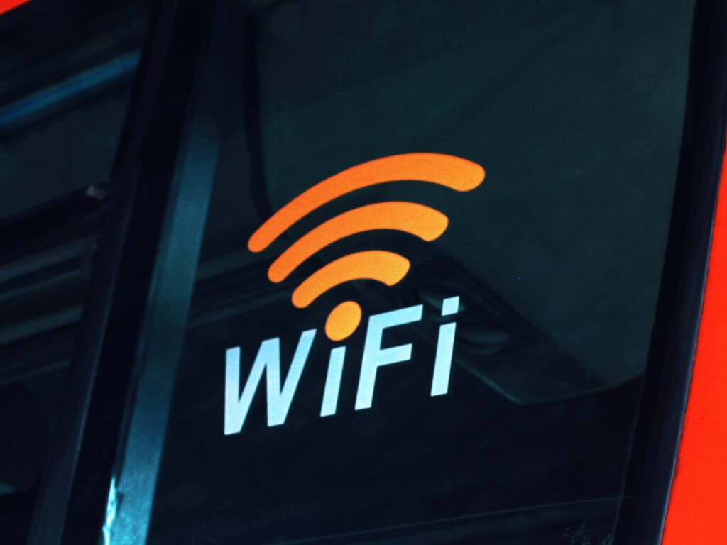 Los ajustes que Apple recomienda para el router y que marcan la diferencia en velocidad y seguridad