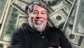 Steve Wozniak podría ser uno de los hombres más ricos del planeta tras cofundar Apple. Pero siempre ha preferido regalar parte de su fortuna