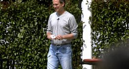 «Haremos de Apple una líder mundial». Cuando la compañía se hundía, Steve Jobs dio un discurso privado a los empleados. Y acertó de lleno