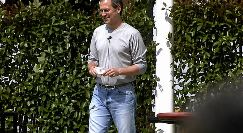 «Haremos de Apple una líder mundial». Cuando la compañía se hundía, Steve Jobs dio un discurso privado a los empleados. Y acertó de lleno