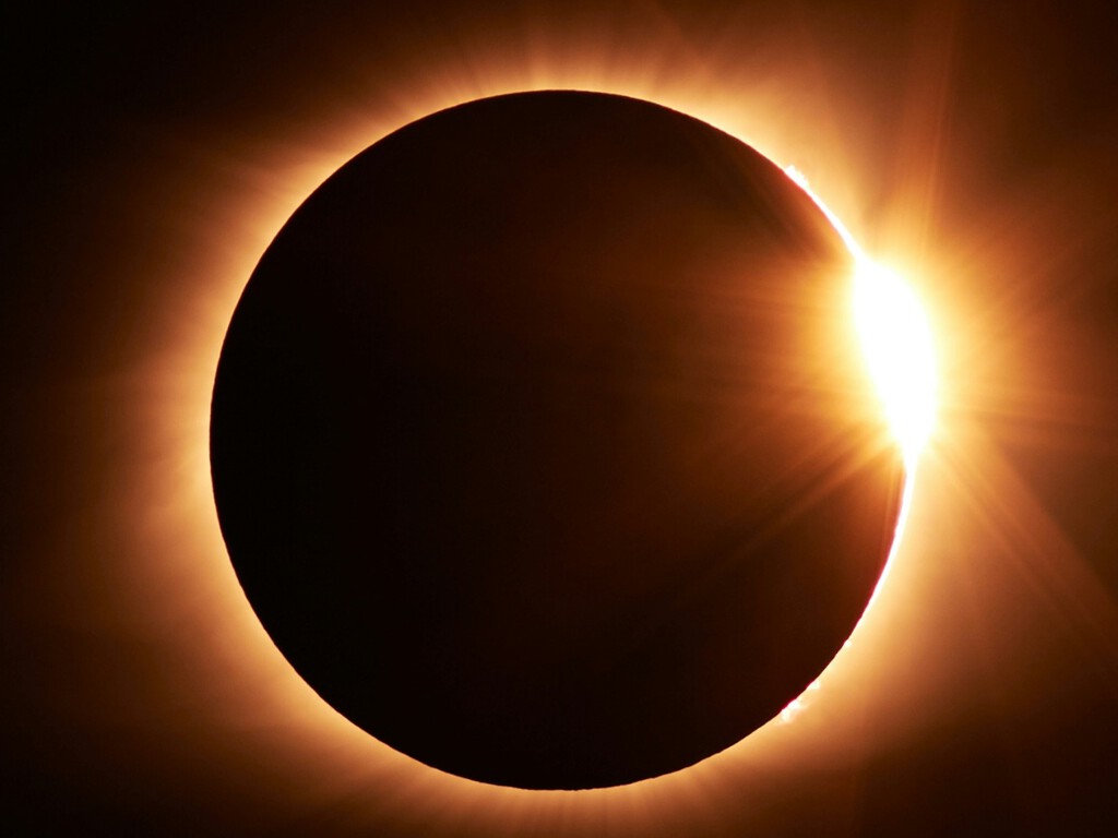 España lleva más de cien años sin ver un eclipse total. Hay una app que te dice ahora mismo si podrás verlo desde casa