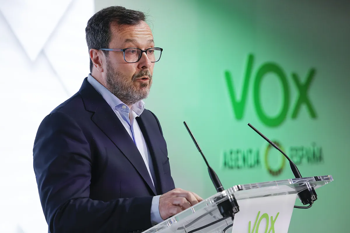 Vox exprime la «semana fantástica de la corrupción del bipartidismo» y defiende ser un «partido limpio» tras las insinuaciones de críticos