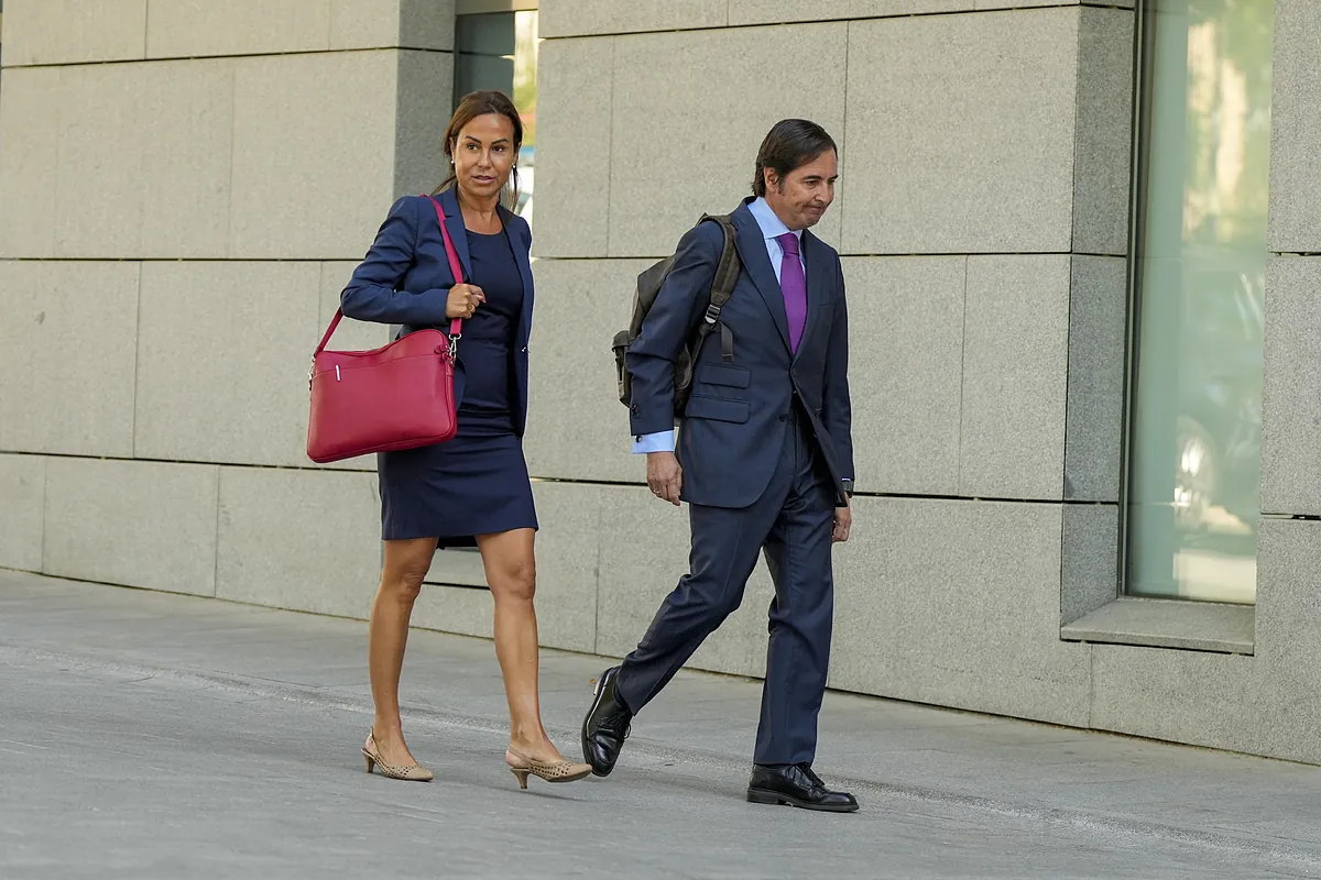 La Audiencia Nacional pide a Transportes que identifique a los autores de los informes sobre 10 adjudicaciones de Adif y Carreteras investigadas  en el 'caso Koldo'