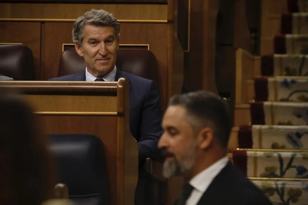 Feijóo revela una conversación con Abascal tras las elecciones de Castilla y León: «No podemos defraudar a la gente»