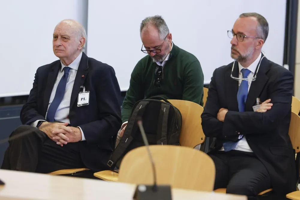 El PSOE reclama en la Audiencia Nacional suspender el juicio de 'Kitchen' para incorporar la «conexión política» que señala a Cospedal y el PP