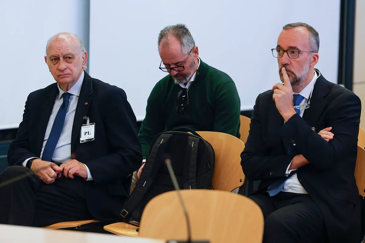 Pedro Sánchez frente al sucio espejo de la 'Kitchen'