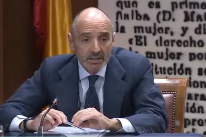 Julio Martínez, socio de Zapatero, rechaza declarar en la comisión Koldo por estar «de baja médica» y alimenta las sospechas de la oposición sobre el ex presidente