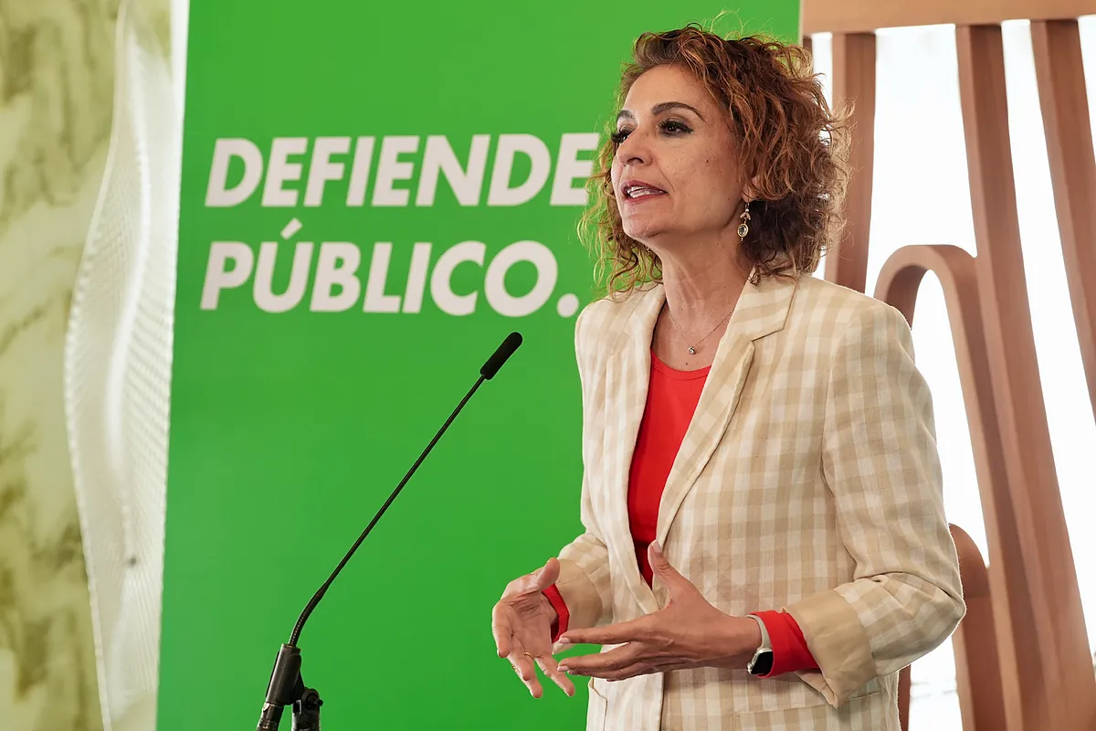 El PSOE de Cádiz le gana el pulso a María Jesús Montero, que termina cediendo y acepta la lista provincial sin cambios