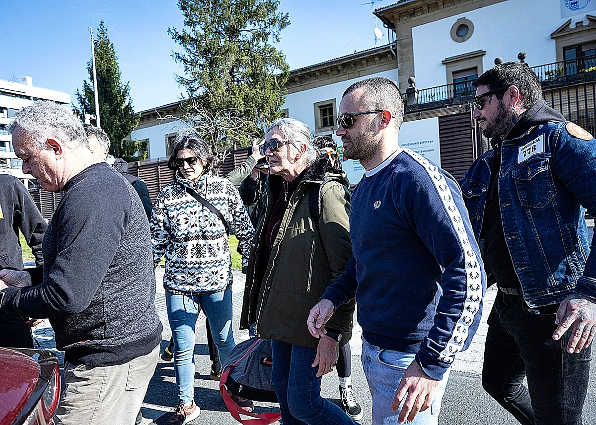 El Partido Socialista da la 'semilibertad' a dos etarras cada mes desde mayo y la Fiscalía alerta de un «quebranto grave del sistema»