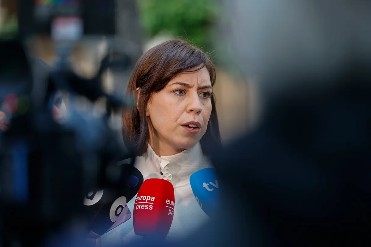 El Gobierno presume de reducir a 70.000 las solicitudes de títulos universitarios extranjeros y prevé eliminar el atasco a finales de año