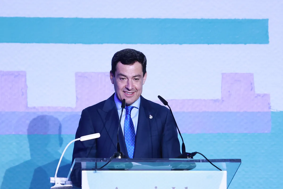 Moreno vuelve a defender la «vía propia de la moderación y la mesura» y advierte: «No vamos detrás de nadie»