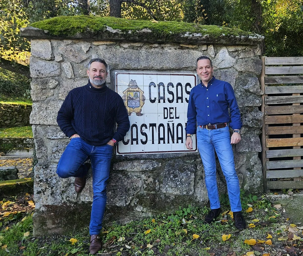 El puño de hierro de Vox contra los «perroflautas» y la «Irene Montero extremeña» se sentará ahora a su lado