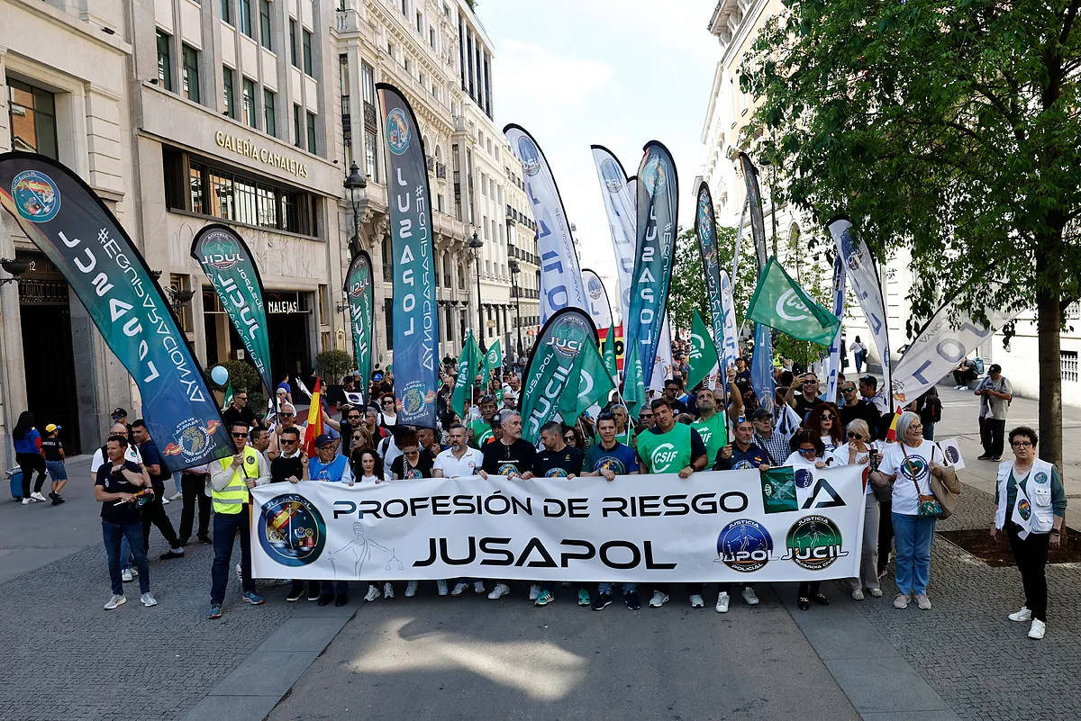 Policías y guardias civiles piden en Madrid jubilaciones dignas y ser profesión de riesgo