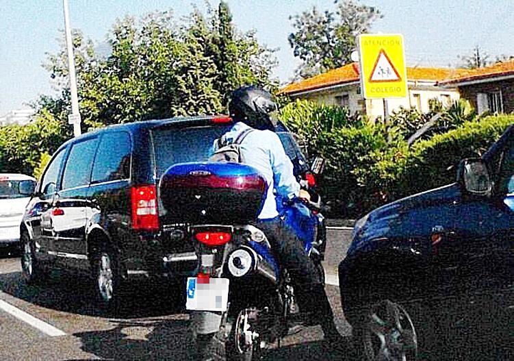 Imagen del seguimiento  a la familia Bárcenas tomada por su chófer, Sergio Ríos, y publicadas por ELMUNDO.