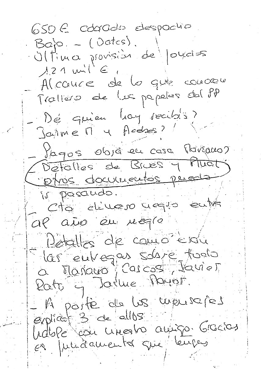 Anotaciones de Rosalía Iglesias en un manuscrito.