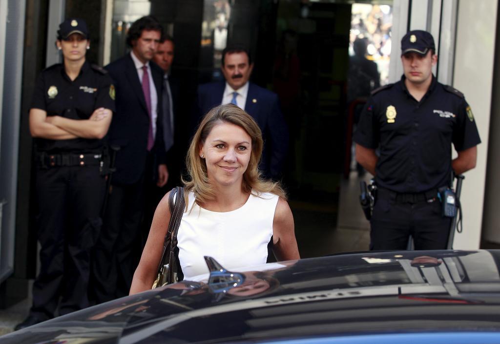 María Dolores de Cospedal sale de la Audiencia Nacional en 2013.