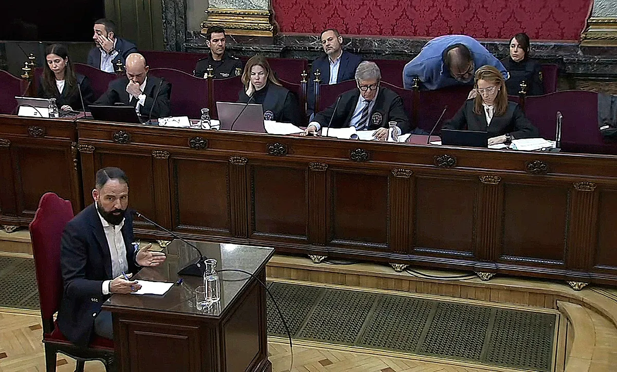 Los testigos resquebrajan la defensa de Ábalos mientras se reafirma el desbarajuste en los pagos en la sede del PSOE