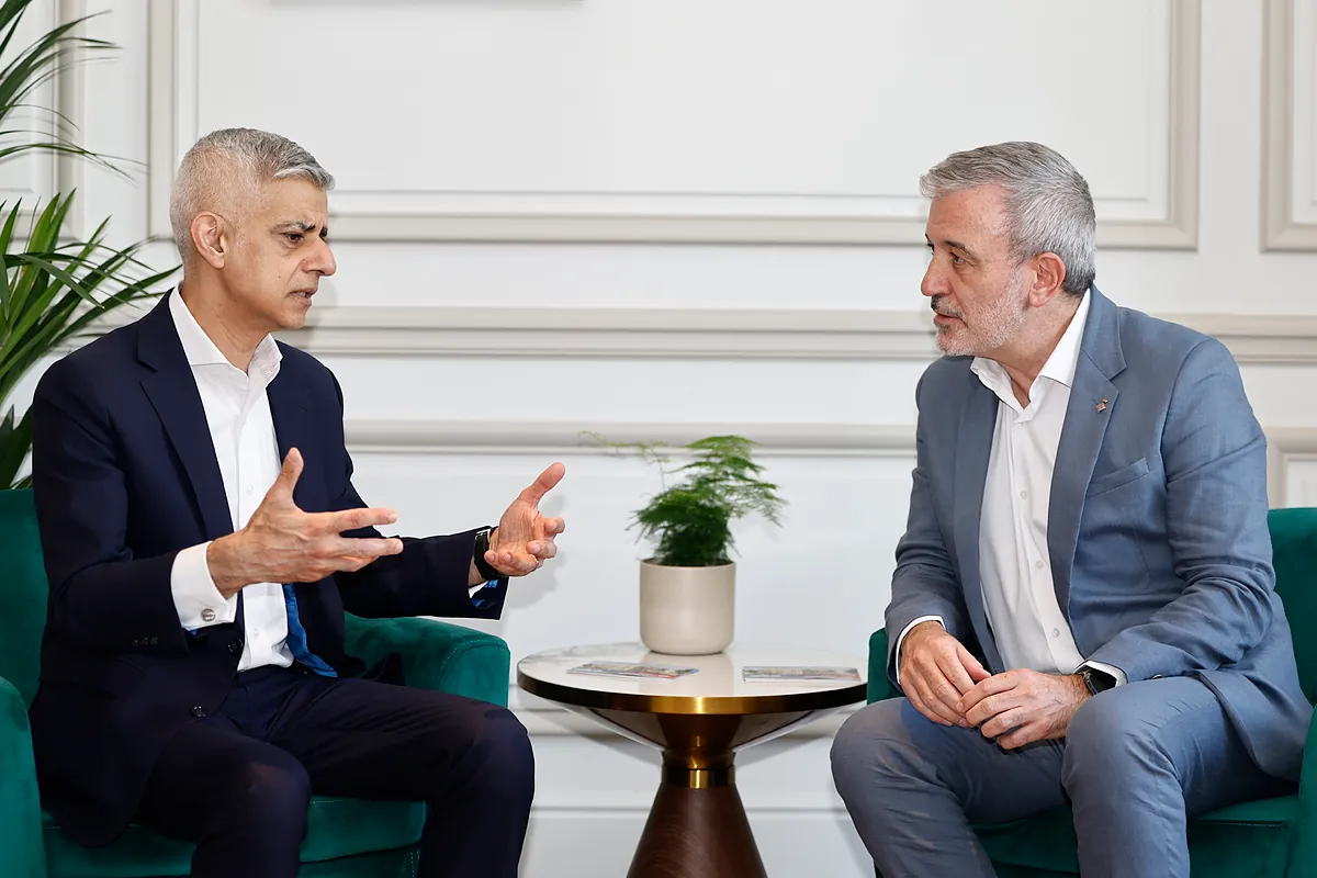 El alcalde de Londres ensalza Barcelona como un «faro al que emular» y aplaude las medidas de Collboni en materia de Vivienda