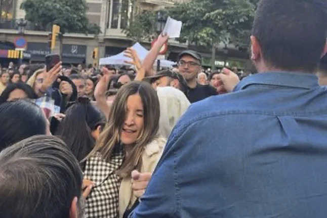 Agresión a la diputada de Vox, Júlia Calvet, en Sant Jordi.