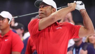 Tiger Woods se retira temporalmente del golf para recibir tratamiento