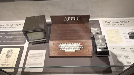 Apple Museum Utretch 001